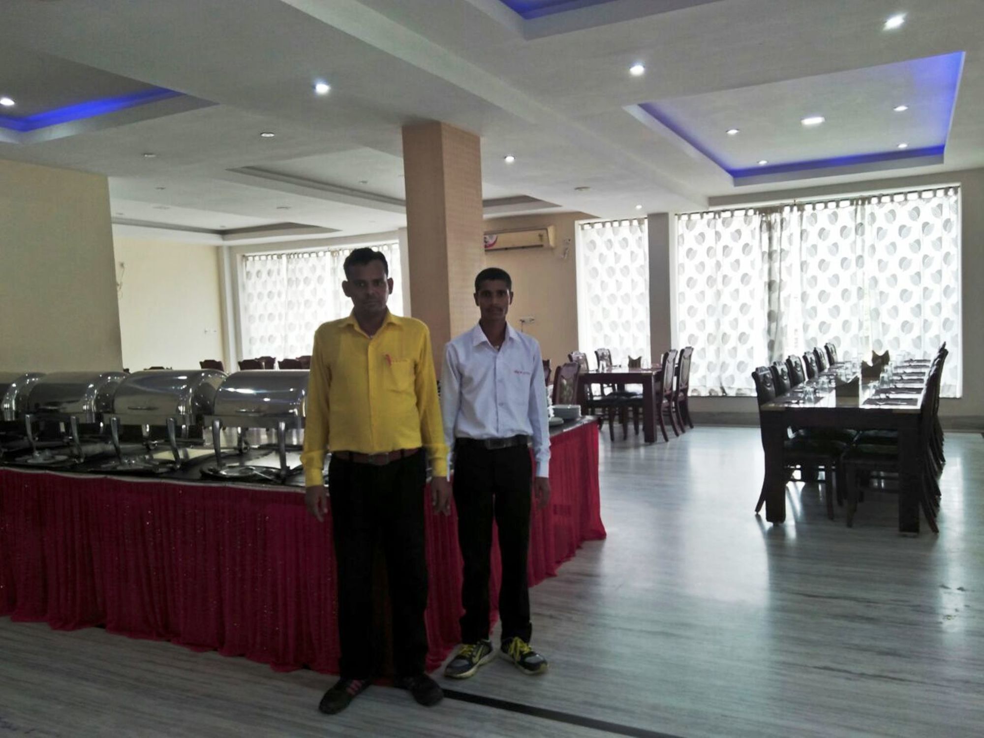 R. K. Palace Hotel Bodh Gaya Ngoại thất bức ảnh